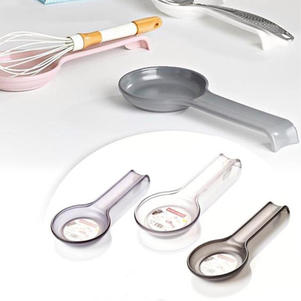 Baroness Stand For SpoonTransparent